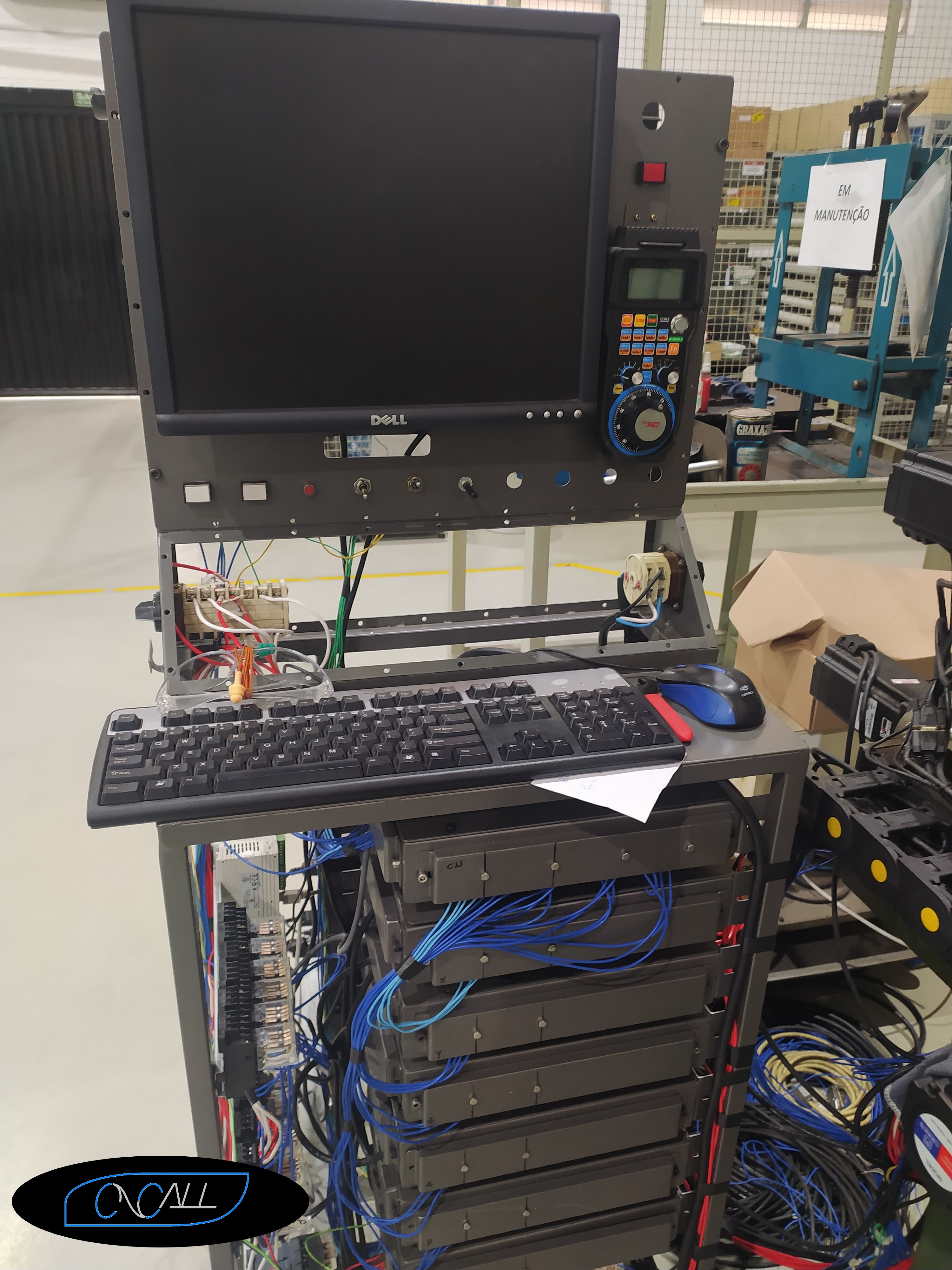 AFIADORA SUL MECÂNICA 5 EIXOS CNC - PAINEL DE OPERAÇÃO